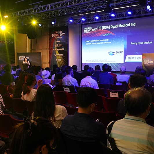 跨地域無界限 「2022 TMU x BE 生醫加速計畫Demo Day」無縫視覺體驗